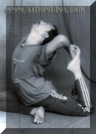 Ekapada rajakapotasana